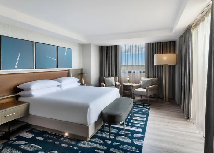 Hotel Hyatt Regency O'hare Chicago 4*