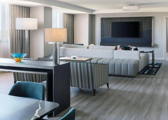 Hotel Hyatt Regency O'hare Chicago 4*